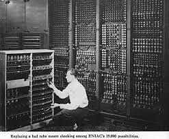 File:ENIAC-changing a tube.jpg - Wikipedia